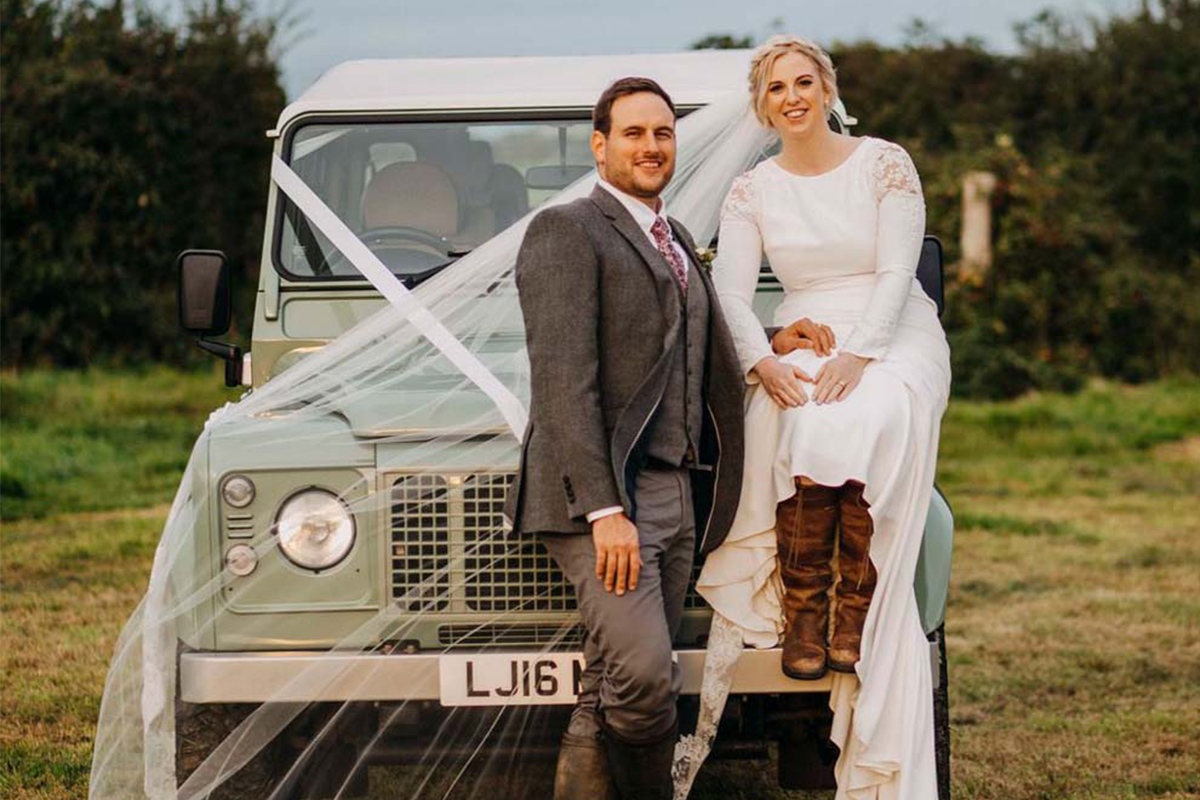 Elegant country Wedding, bringing friends and family together in Cornwall.