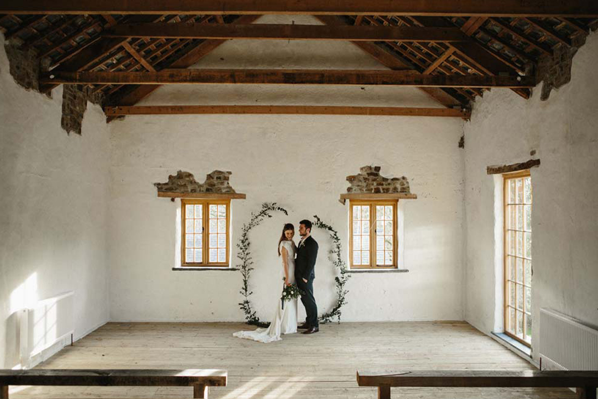 Less is more for our simplistic Cornish styled shoot