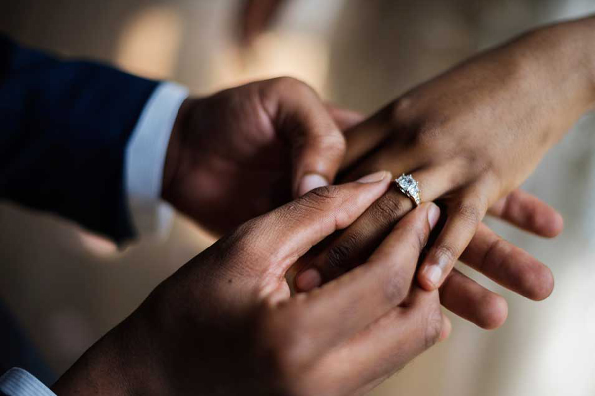 7 useful tips for writing your wedding vows