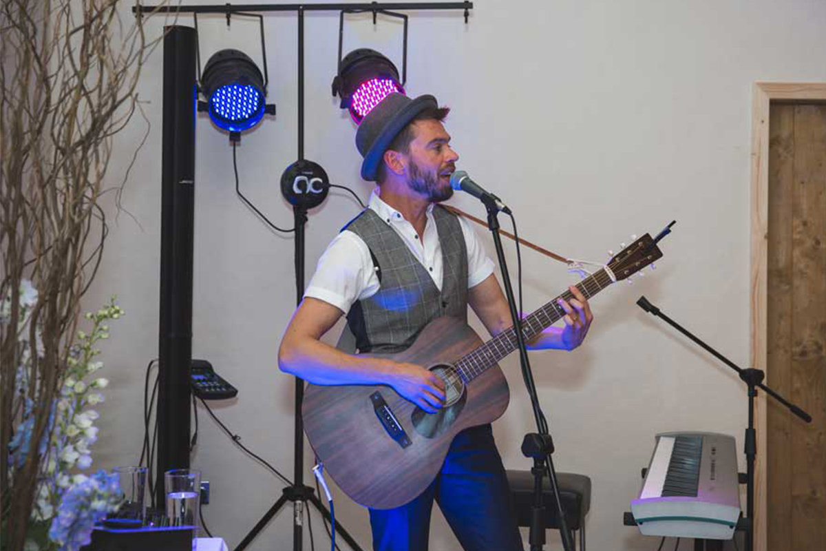 Checklist for choosing the perfect live music for your big day